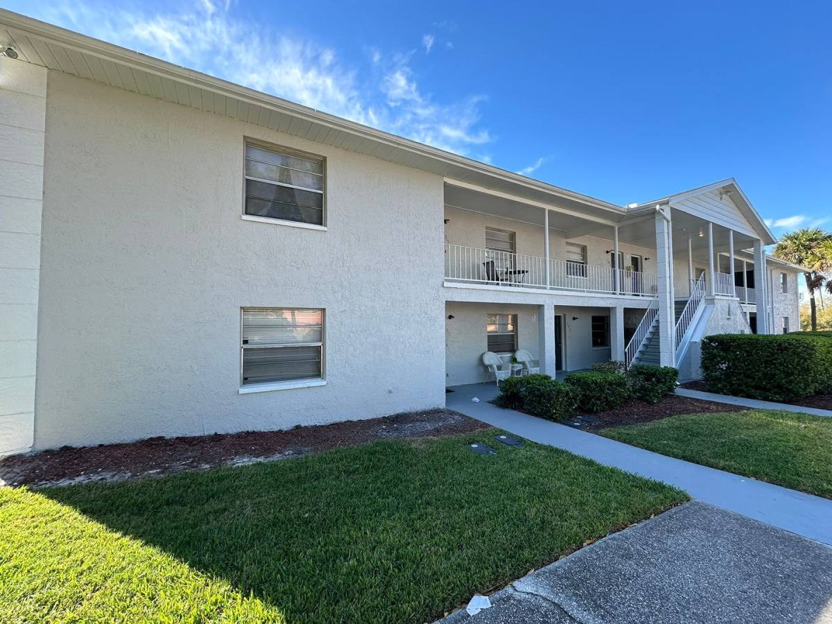 Apartment for rent at 38112 Townview Ave, Zephyrhills, FL 33540