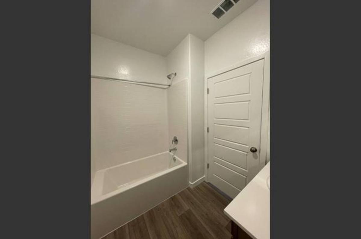 House for rent at 1027 Deerhorn Dr W, Madera, CA 93636