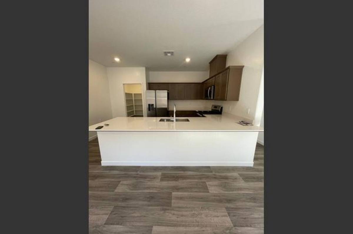 House for rent at 1027 Deerhorn Dr W, Madera, CA 93636