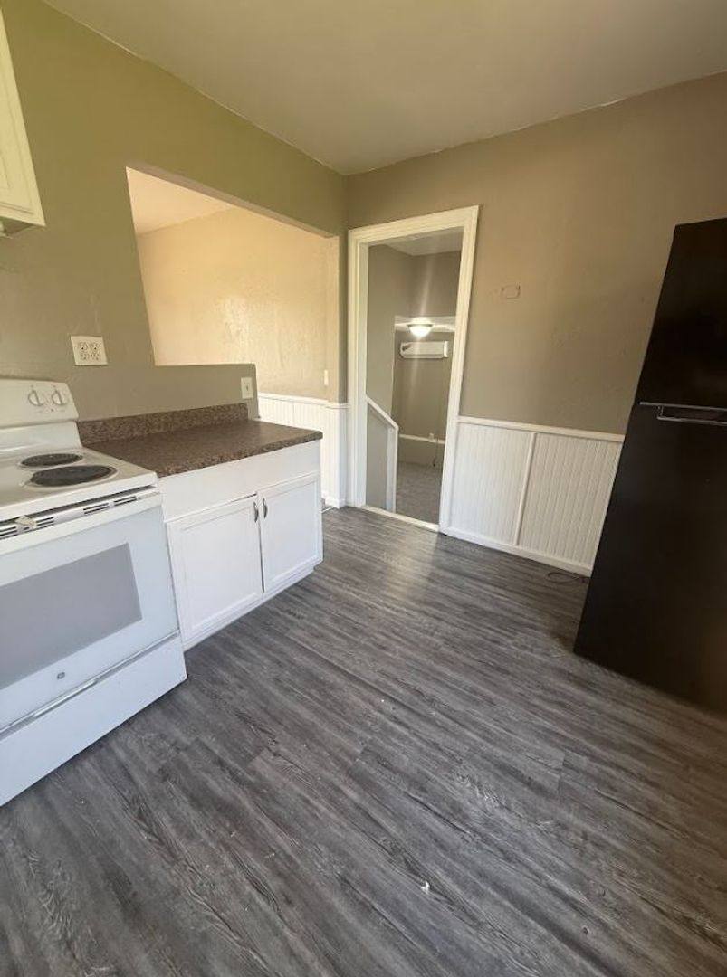 House for rent at 3512 Brookside Dr, Oklahoma City, OK 73110