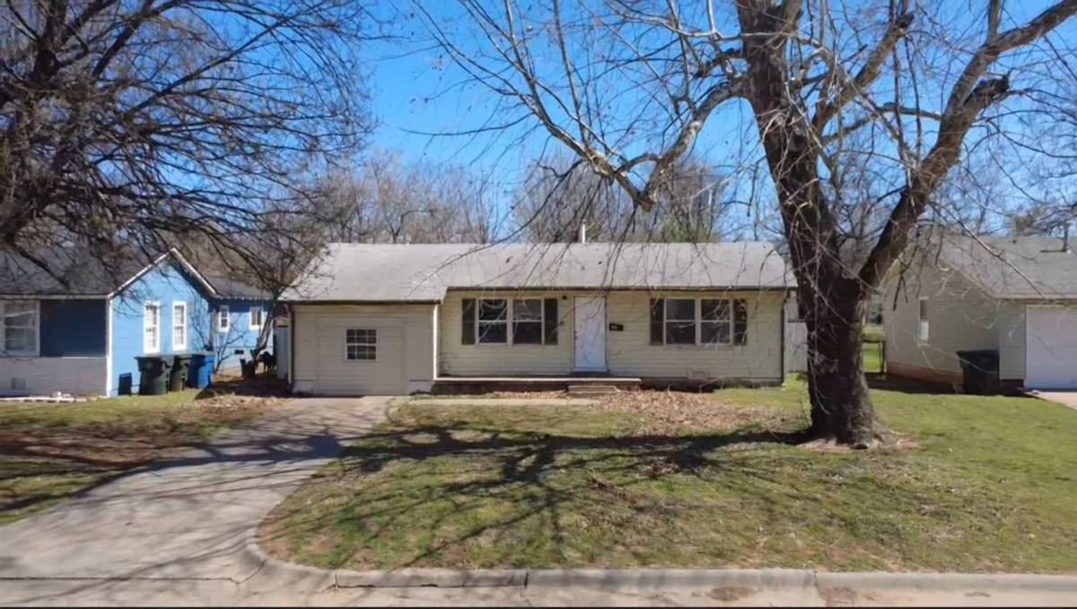 House for rent at 3512 Brookside Dr, Oklahoma City, OK 73110