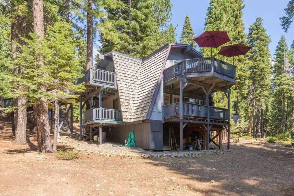 House for rent at 5868 Victoria Rd, Carnelian Bay, CA 96140
