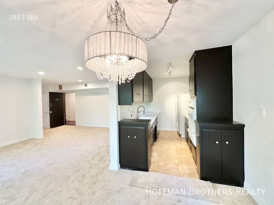 Apartment for rent at 8730 Charleville Blvd #302, Beverly Hills, CA 90211