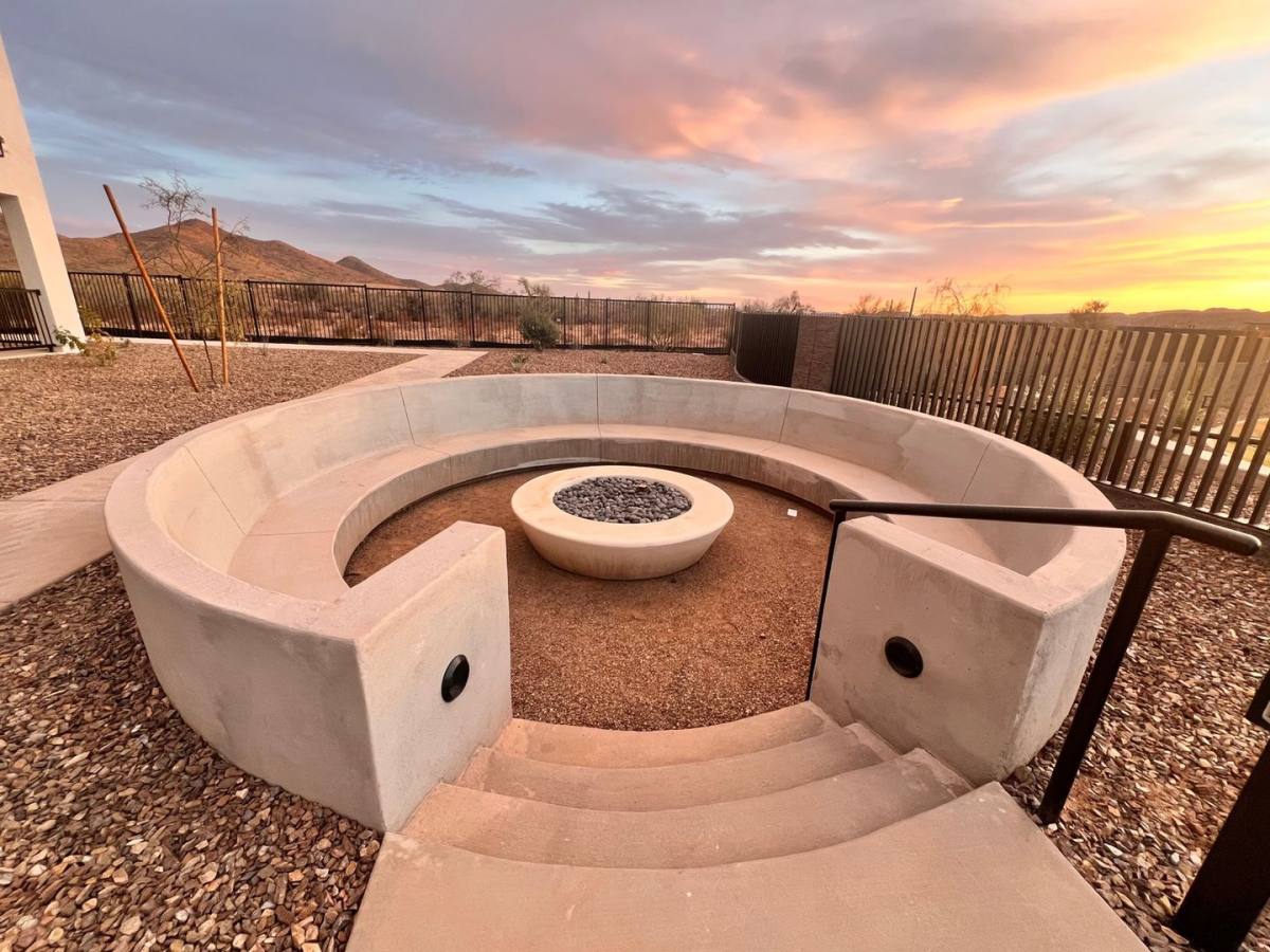 Condo for rent at 2121 W Sonoran Desert Dr, Phoenix, AZ 85085