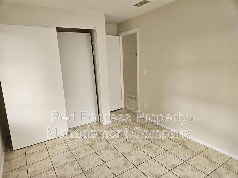 House for rent at 1635 Newport Court, Fort Myers, FL 33907
