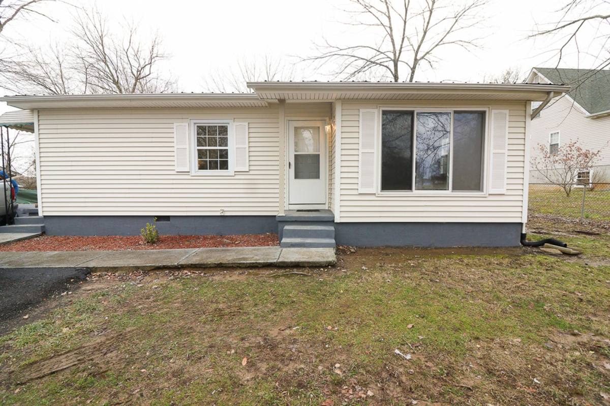 House for rent at 407 Knox Ave, Vine Grove, KY 40175