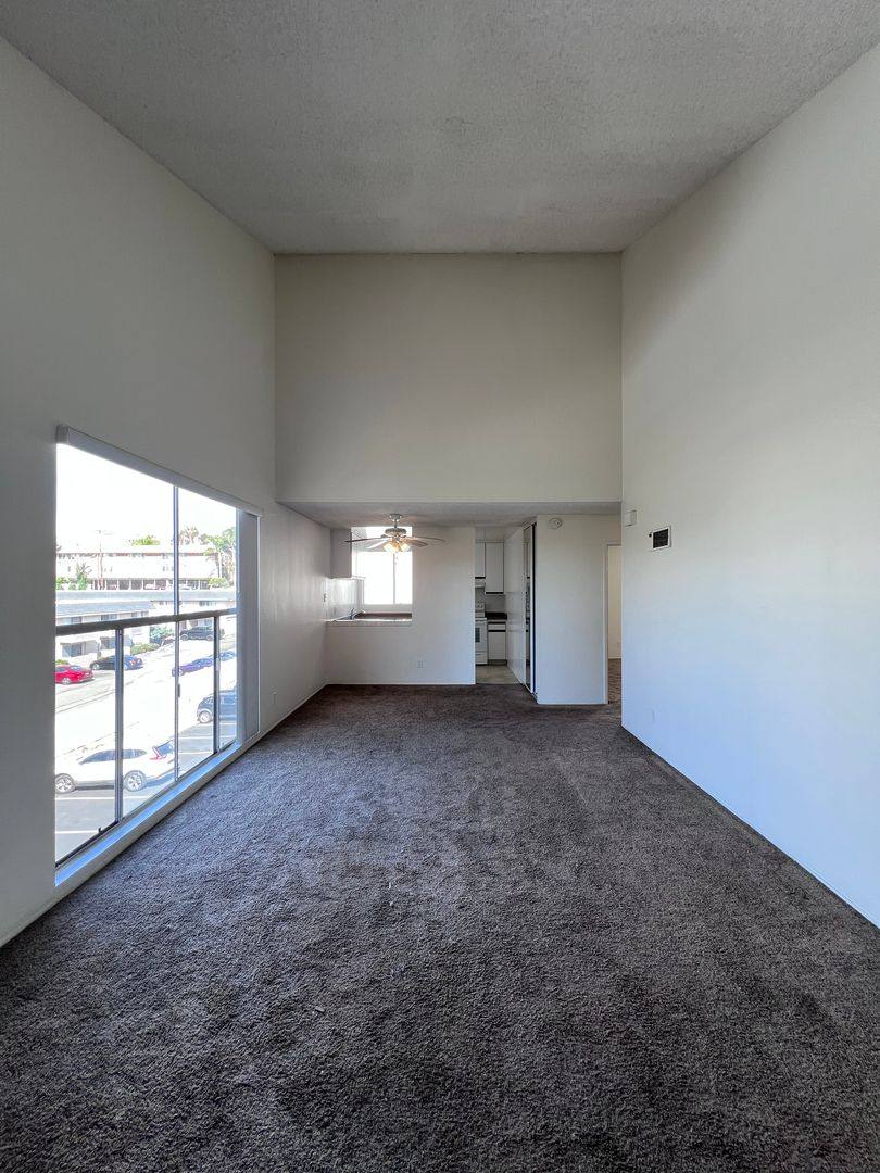 Condo for rent at 1122 Eureka #14, San Diego, CA 92110