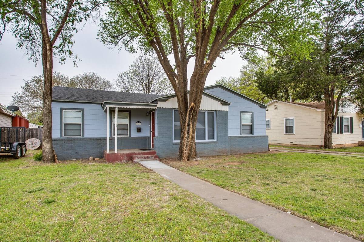 Apartment for rent at 3409 29th St, Lubbock, TX 79410