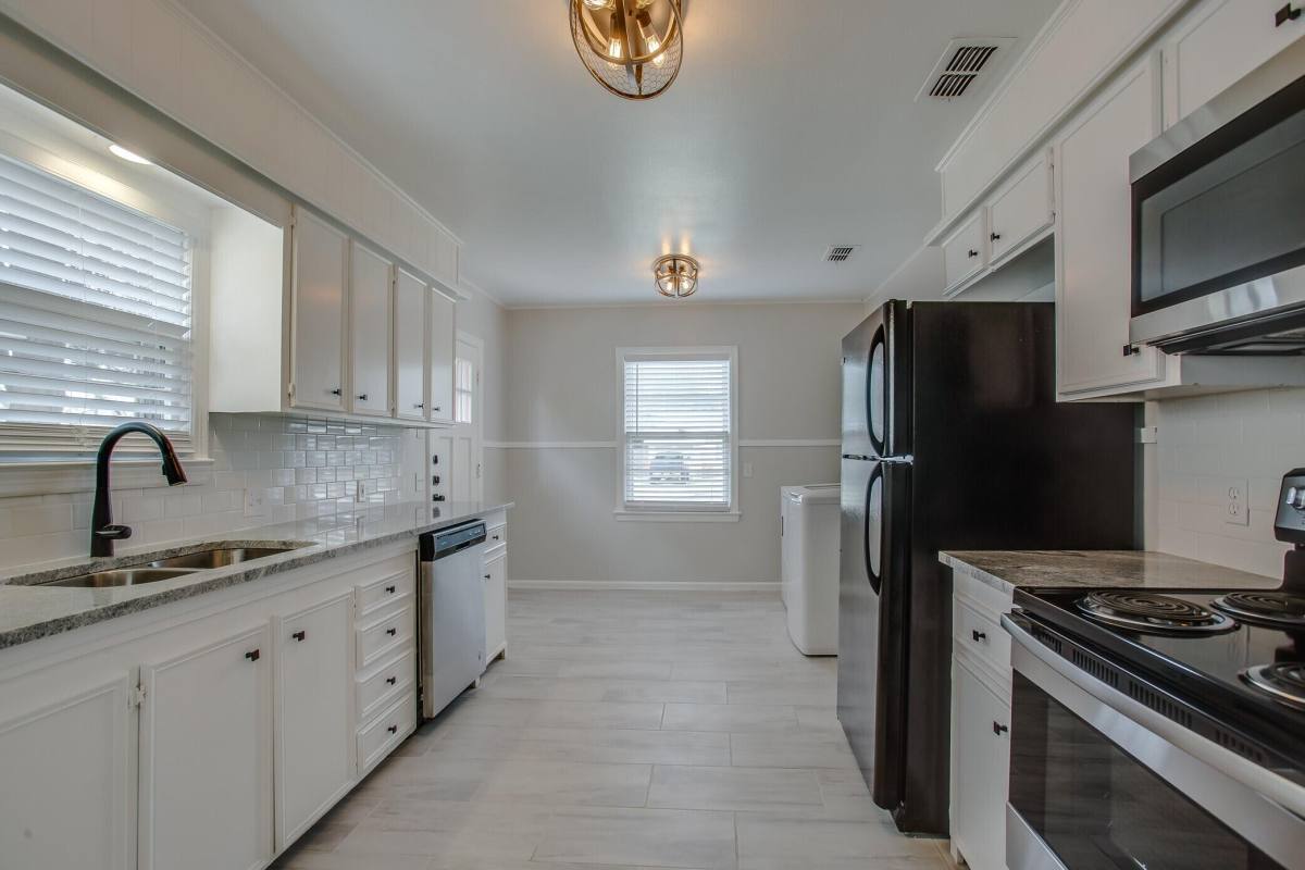 Apartment for rent at 3409 29th St, Lubbock, TX 79410