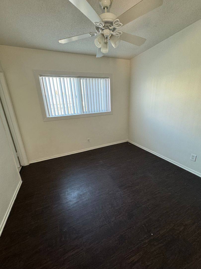 Apartment for rent at 701 Northgate, Anaheim, CA 92805