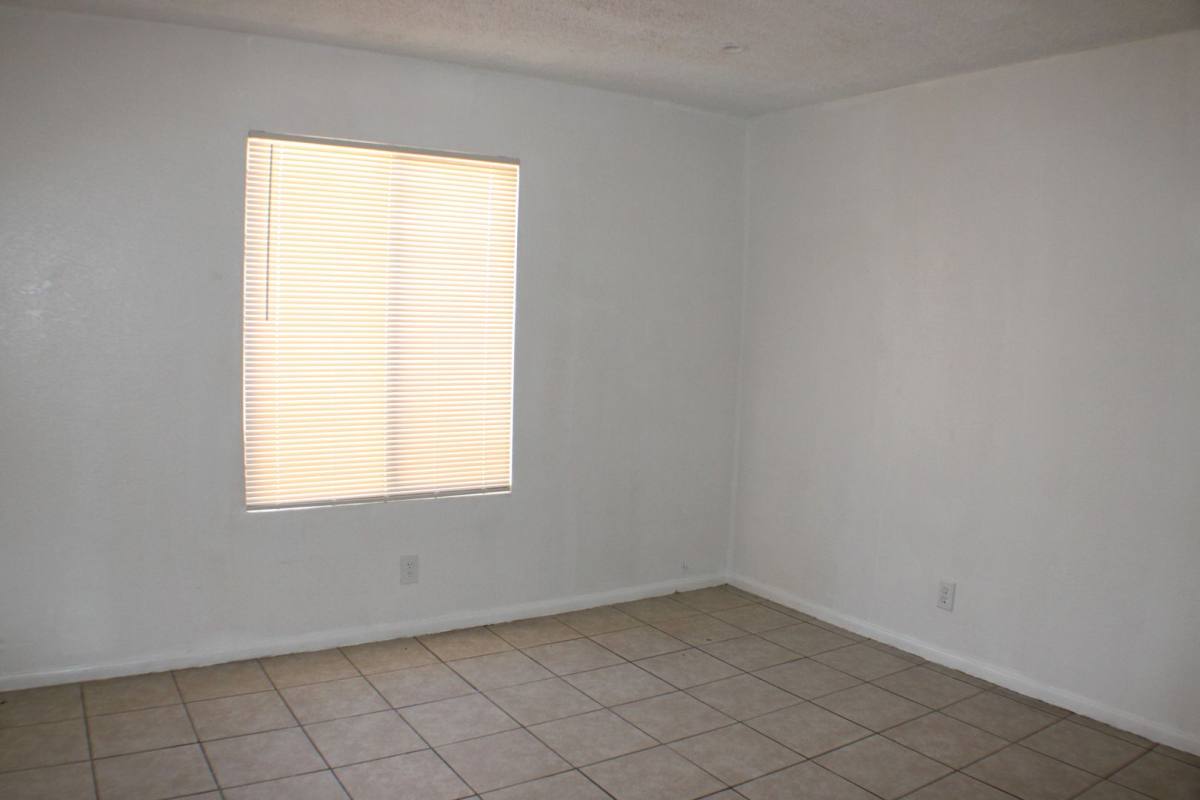 House for rent at 9387 N Loop Blvd, California City, CA 93505