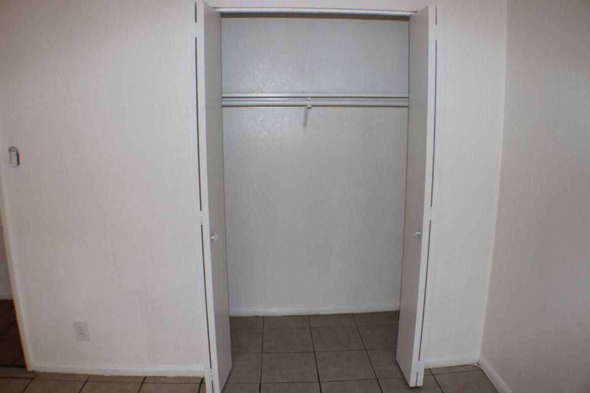 House for rent at 9387 N Loop Blvd, California City, CA 93505