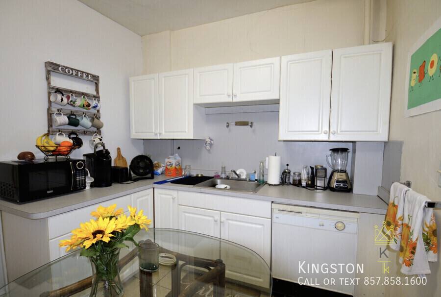 Apartment for rent at 54 Egmont St #2R, Brookline, MA 02446