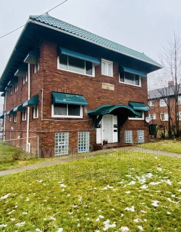 Apartment for rent at 884 Copley Rd #3, Akron, OH 44320