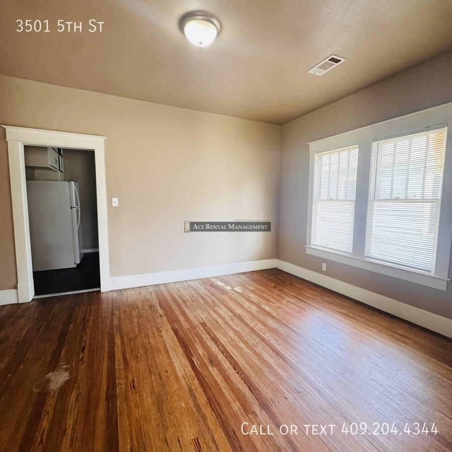 House for rent at 3501 5th St, Port Arthur, TX 77642
