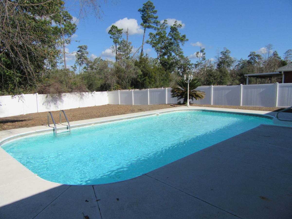 House for rent at 3209 Pleasant Hill Rd, Lynn Haven, FL 32444