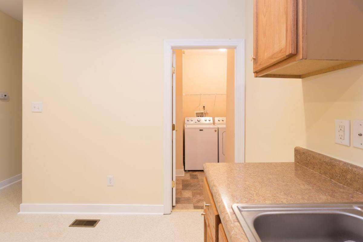 Townhouse for rent at 13111 2awleighst, Richmond, VA 23220