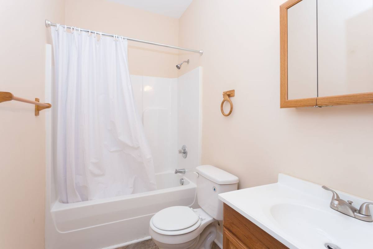 Townhouse for rent at 13111 2awleighst, Richmond, VA 23220