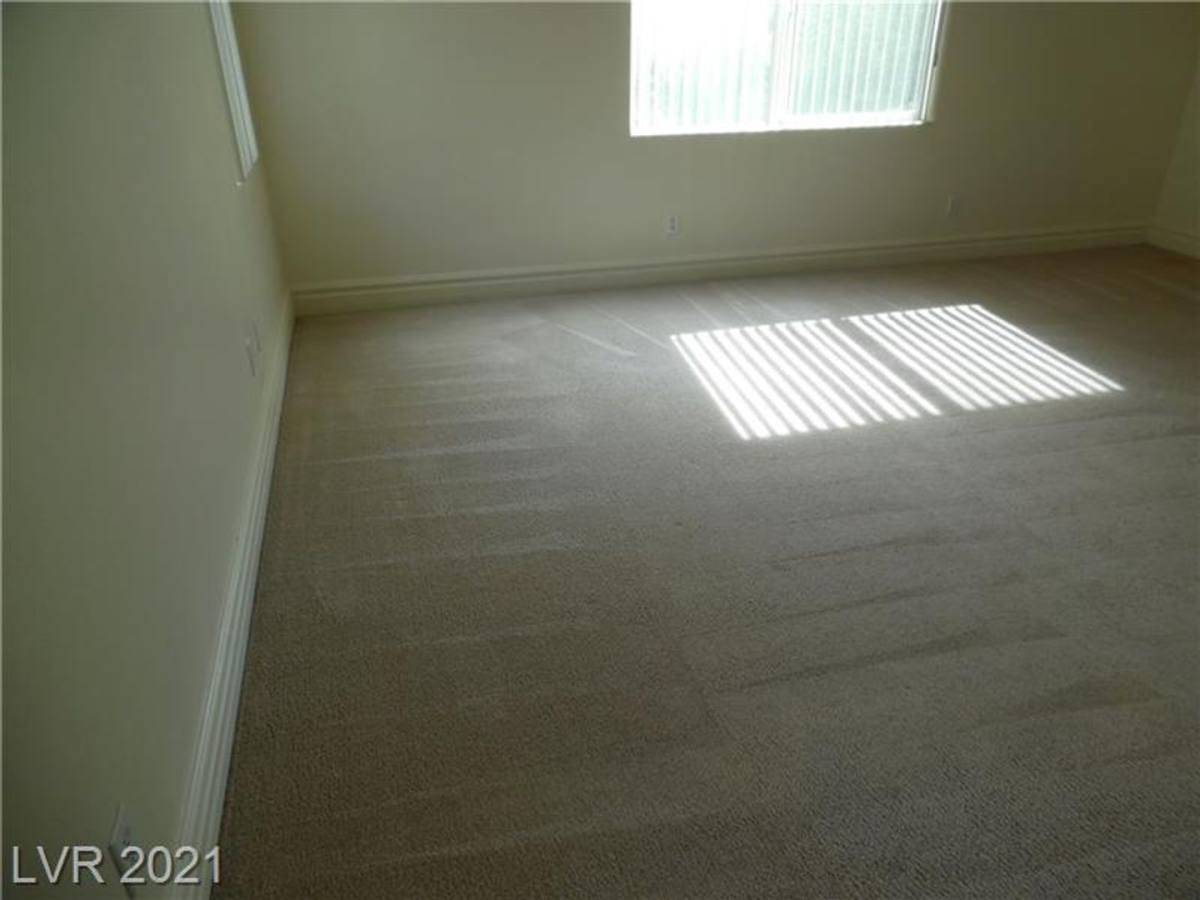 House for rent at 9737 Valmeyer Ave, Las Vegas, NV 89148