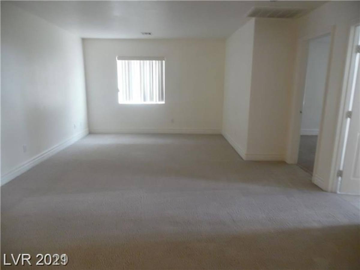 House for rent at 9737 Valmeyer Ave, Las Vegas, NV 89148