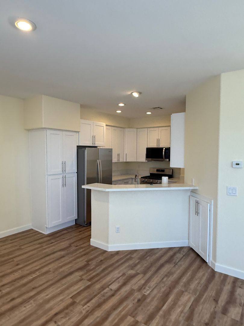 House for rent at 9737 Valmeyer Ave, Las Vegas, NV 89148