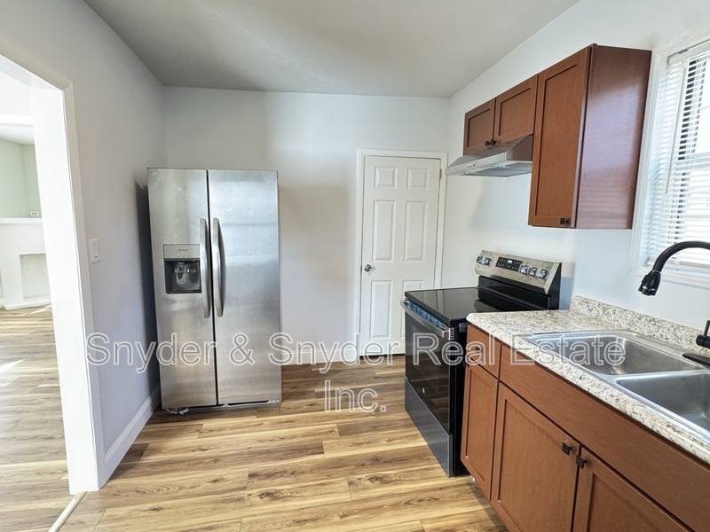 House for rent at 143 Gale St, Akron, OH 44302
