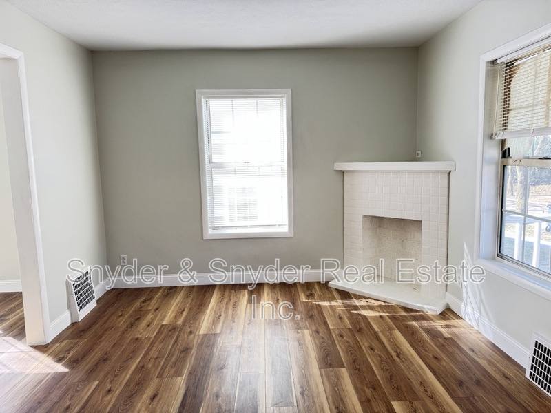 House for rent at 143 Gale St, Akron, OH 44302