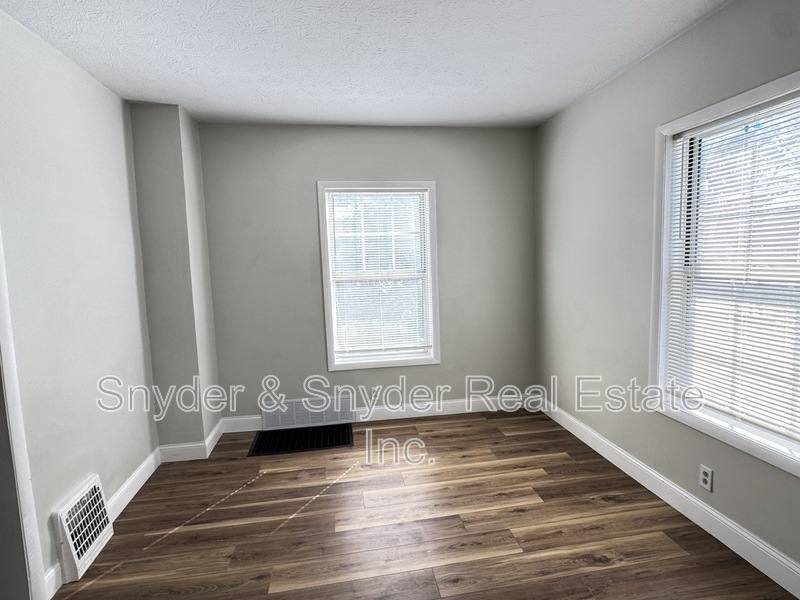 House for rent at 143 Gale St, Akron, OH 44302