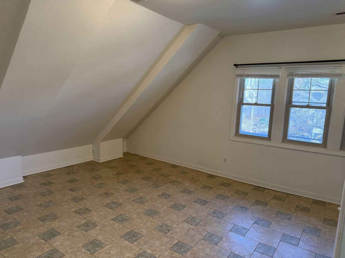 Apartment for rent at 1645-1645A-1647 N Astor St, Milwaukee, WI 53202