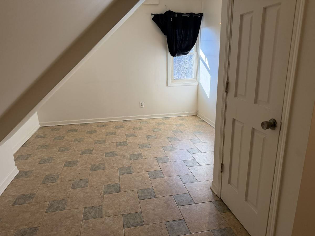 Apartment for rent at 1645-1645A-1647 N Astor St, Milwaukee, WI 53202
