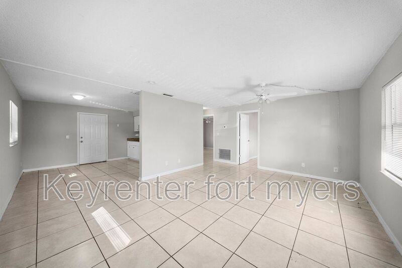 Apartment for rent at 5537 10th Ave, Fort Myers, FL 33907