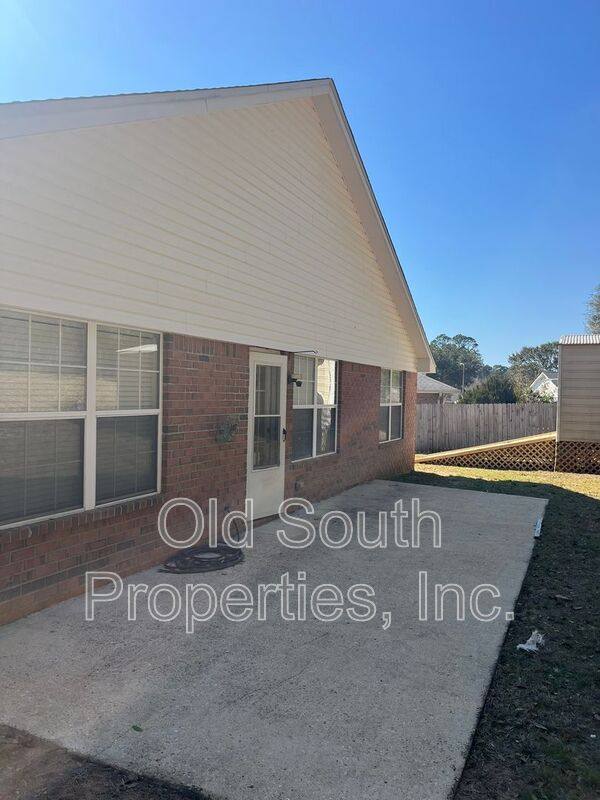 House for rent at 3154 Seafarers Way, Pensacola, FL 32526