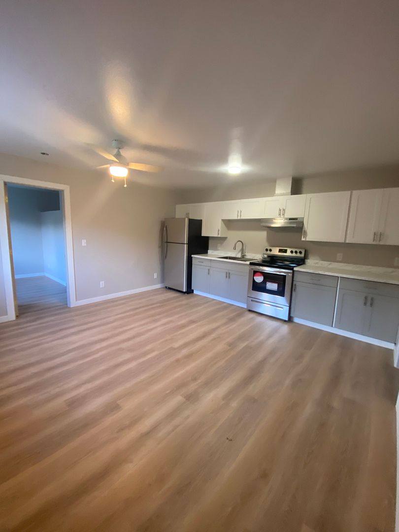 Apartment for rent at 131, 135, 139 & 143 Chandler Rd, Manson, WA 98831