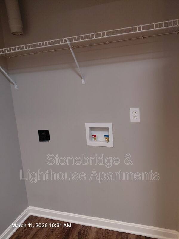 Apartment for rent at 1101 Foghorn Drive, Bldg 8 S, Jeffersonville, IN 47130