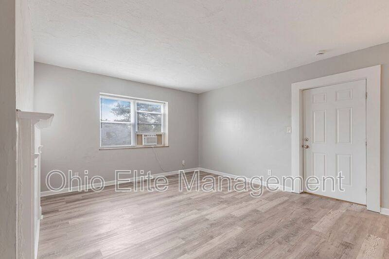 House for rent at 987 Lilley Ave #C, Columbus, OH 43206