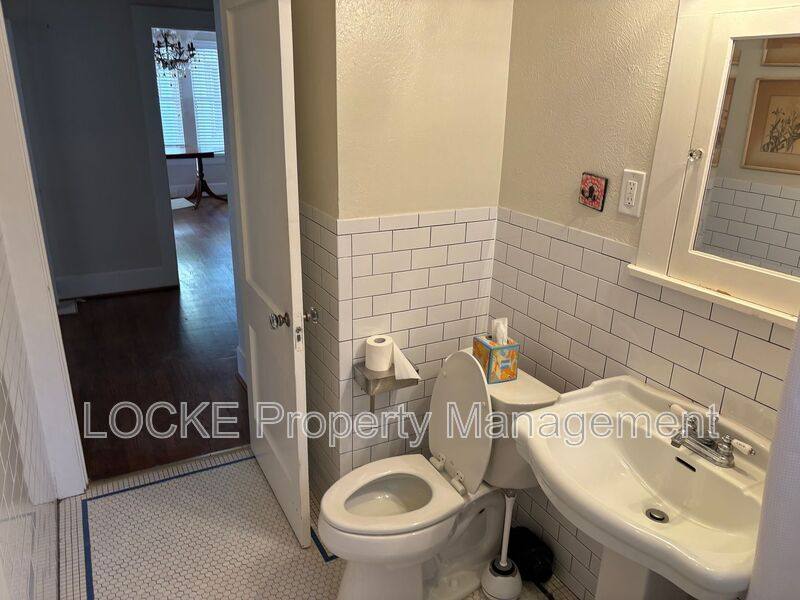 House for rent at 2615 Cockrell Ave, Fort Worth, TX 76109
