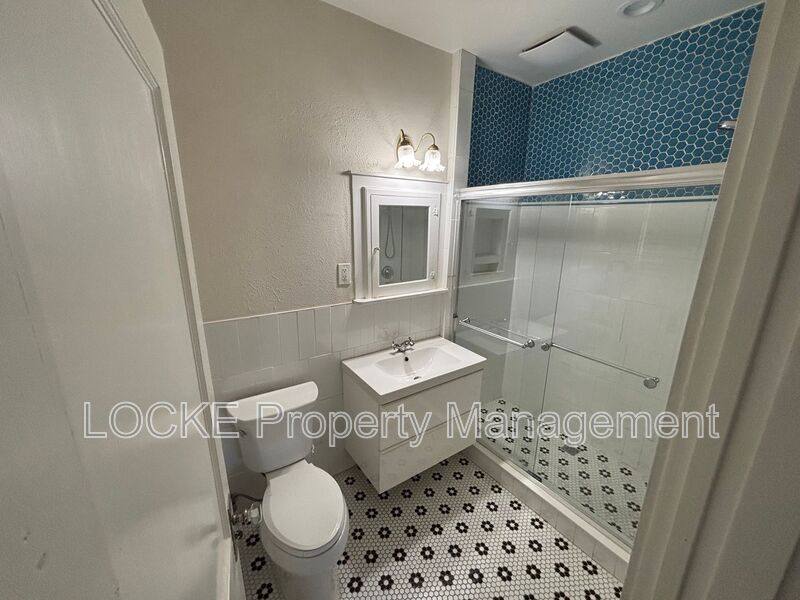 House for rent at 2615 Cockrell Ave, Fort Worth, TX 76109