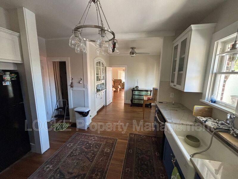 House for rent at 2615 Cockrell Ave, Fort Worth, TX 76109