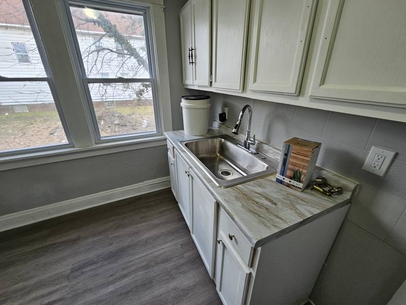 Apartment for rent at 11008 Kinsman Rd #DOWNSTAIRS, Cleveland, OH 44104
