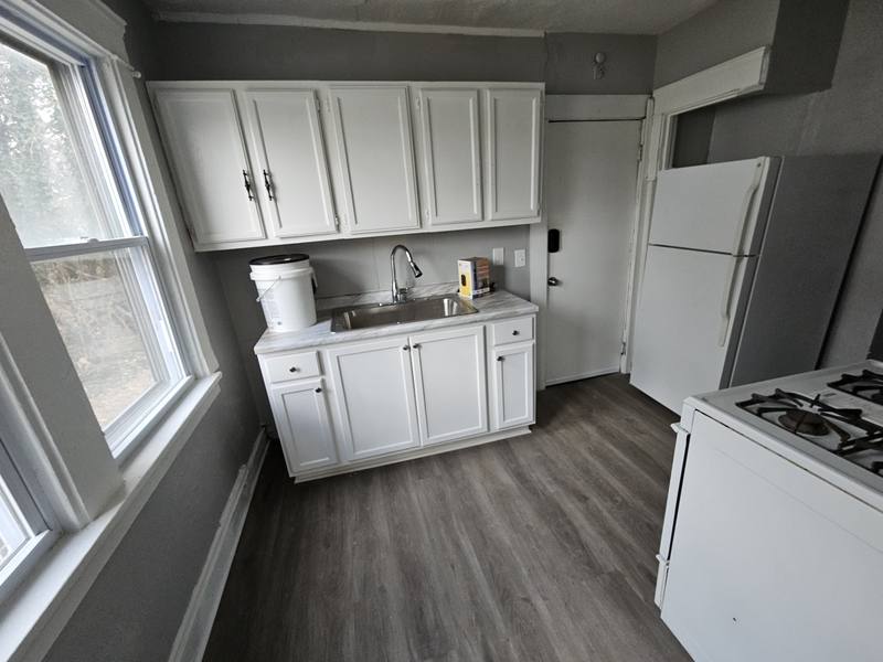 Apartment for rent at 11008 Kinsman Rd #DOWNSTAIRS, Cleveland, OH 44104