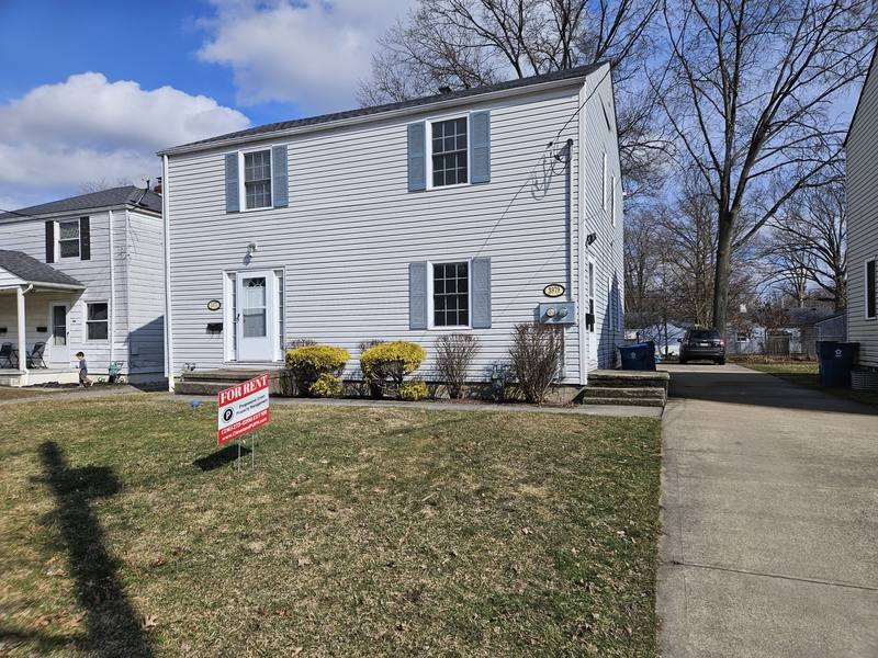 Apartment for rent at 3979 Gary Ave #2, Lorain, OH 44055