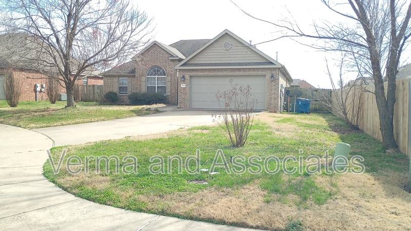 House for rent at 2703 SW Ledbury Cove, Bentonville, AR 72713