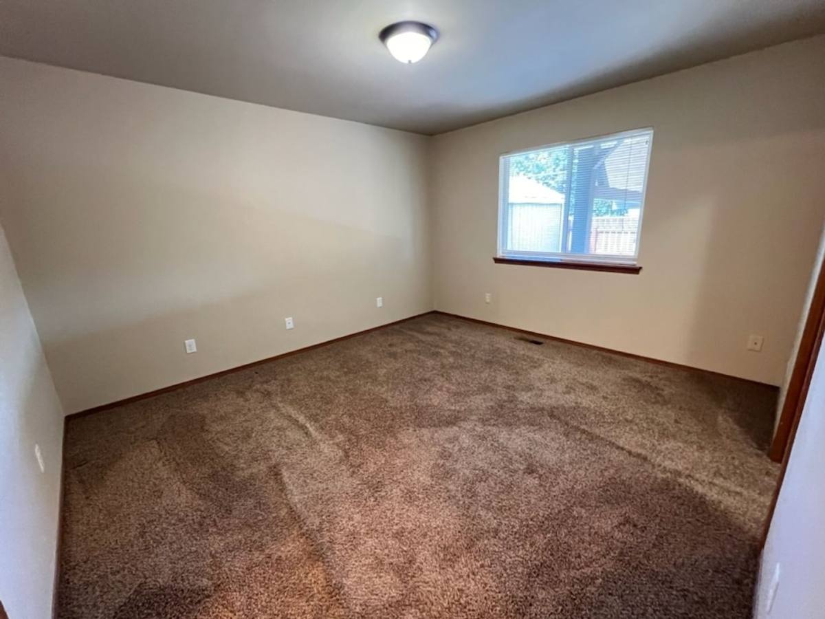 House for rent at 2525 NE Noble Lp, East Wenatchee, WA 98802
