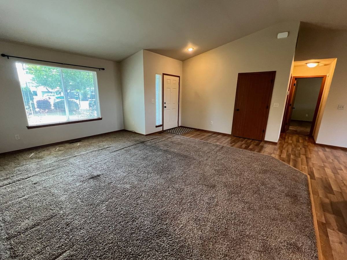 House for rent at 2525 NE Noble Lp, East Wenatchee, WA 98802