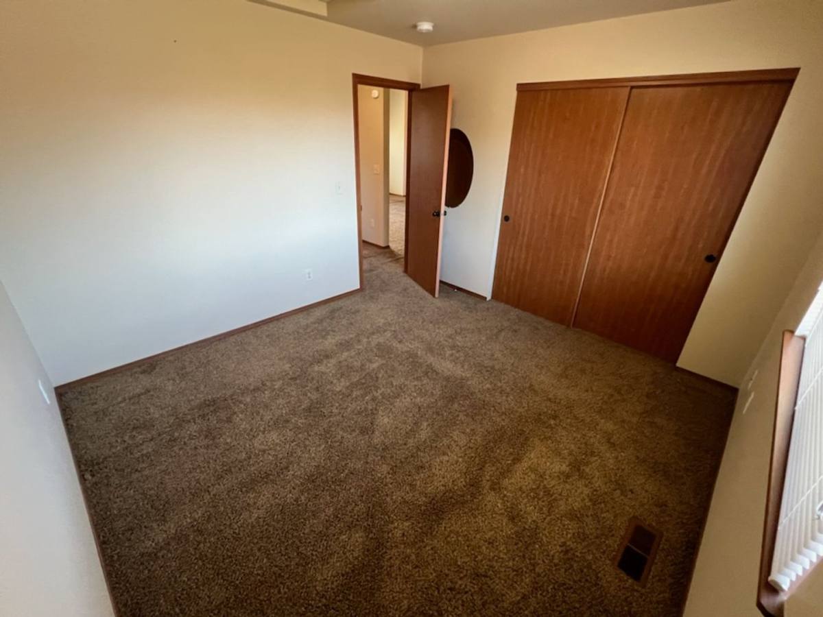 House for rent at 2525 NE Noble Lp, East Wenatchee, WA 98802