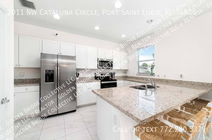 House for rent at 2011 NW Cataluna Circle, Port Saint Lucie, FL 34986