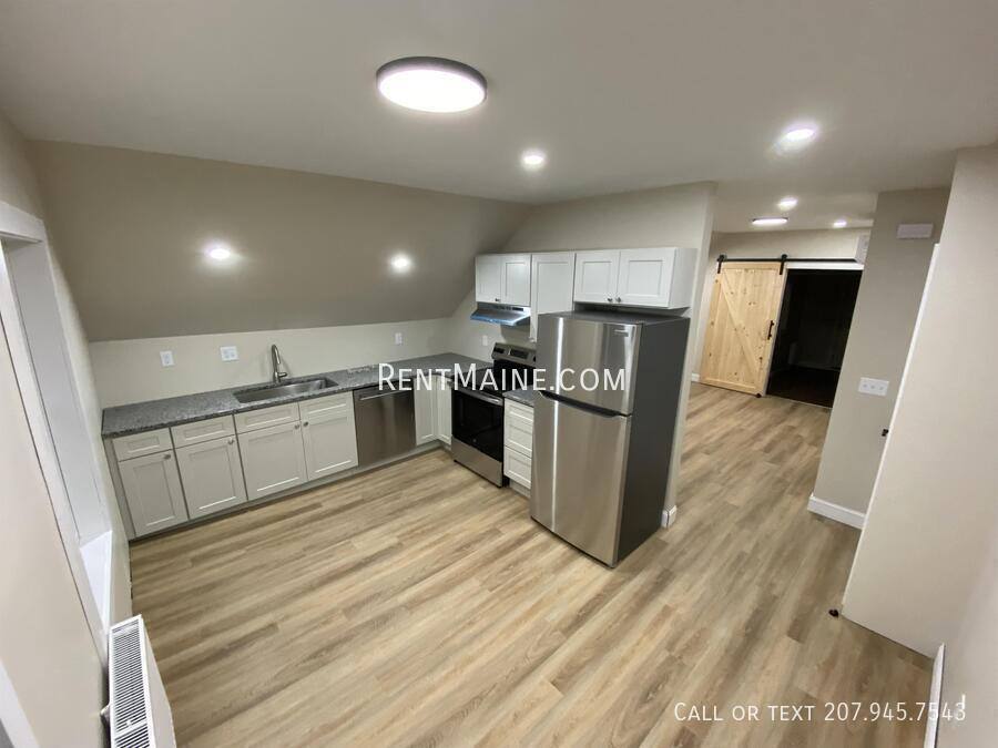 Apartment for rent at 46 Main Rd N #B, Hampden, ME 04444