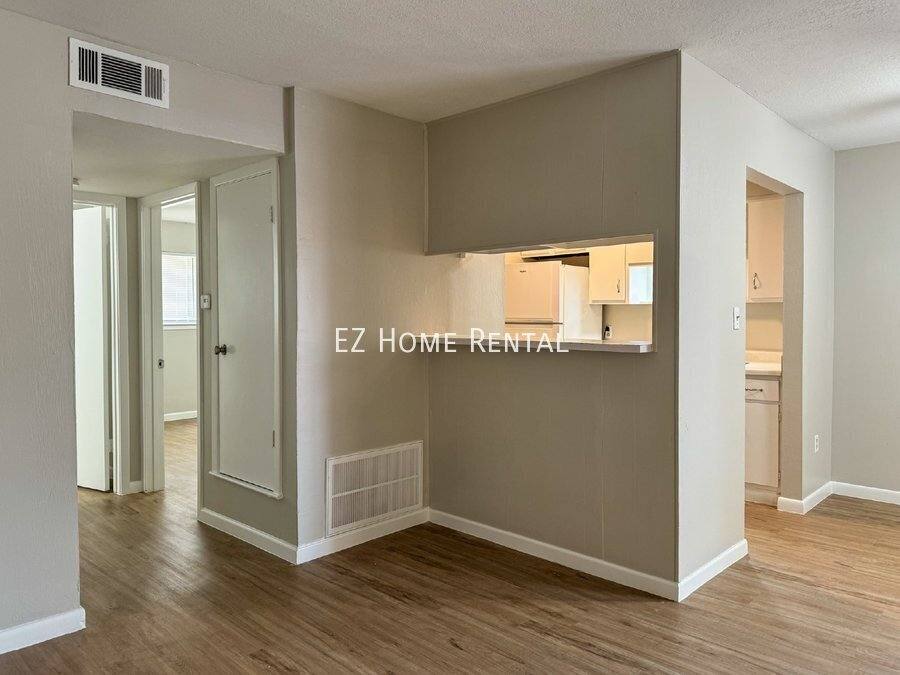 Apartment for rent at 2101 6th Ave N #3, Texas City, TX 77590