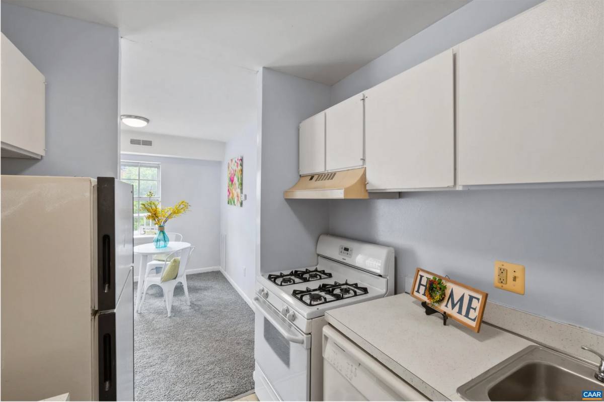 Apartment for rent at 525 Burgoyne Rd, Charlottesville, VA 22901