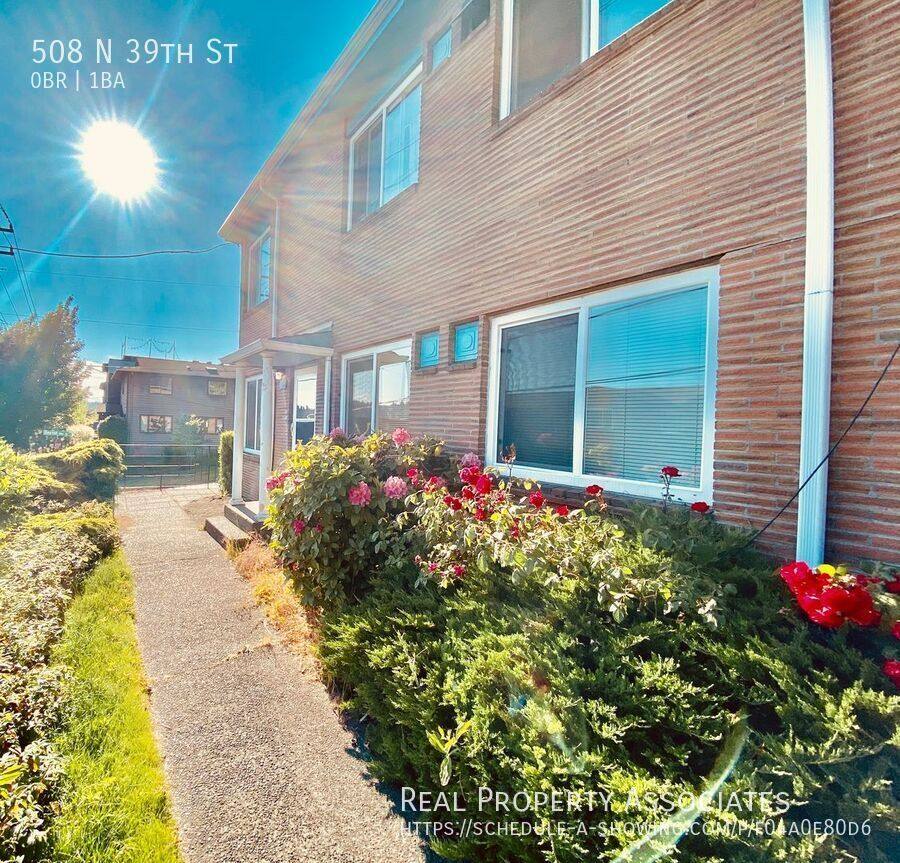 508 N 39th St, Seattle, WA 98103